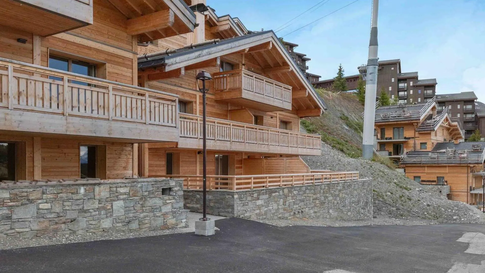 דירה Appartement Spacieux, Ski Au Pied, Parking Inclus - Fr-1-565-129 צרפת